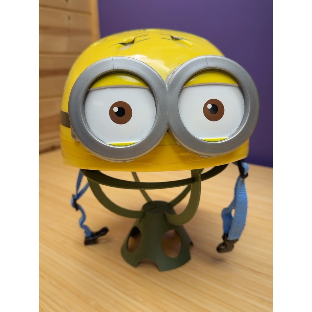 Despicable Me Minions 2-Eye Kids Bike Skate Helmet Size S 2015 Skyrocket Toys